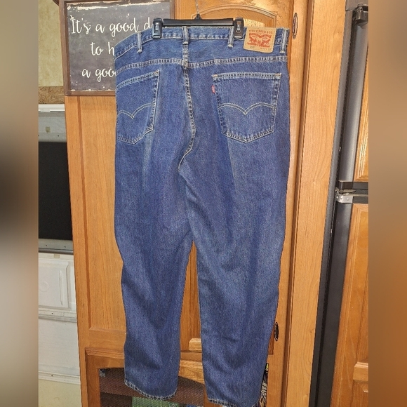 Levi's Strauss 559 Relaxed Straight leg jenas in a men's size 42x32. NWT. - Picture 4 of 8